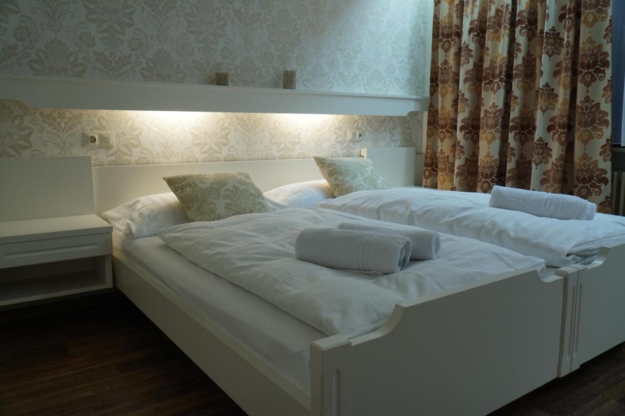 Hotel Eleon Бад-Тайнах-Цавельштайн Экстерьер фото